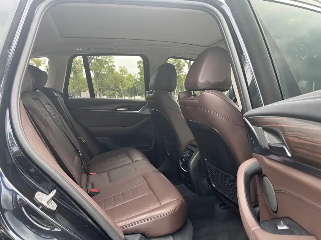BMW X3 — миниатюра 15