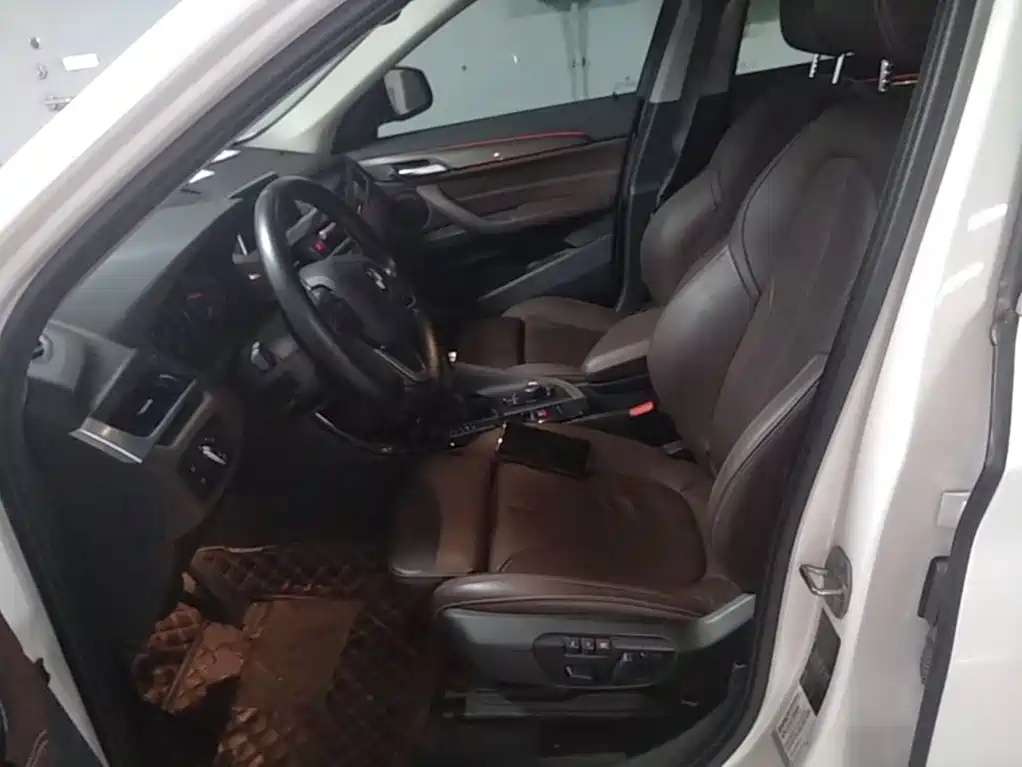 BMW X1 — миниатюра 15
