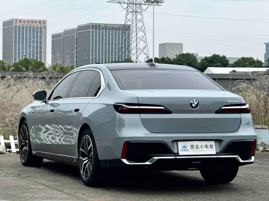 BMW 7 Series 7 2023 735Li M Sport