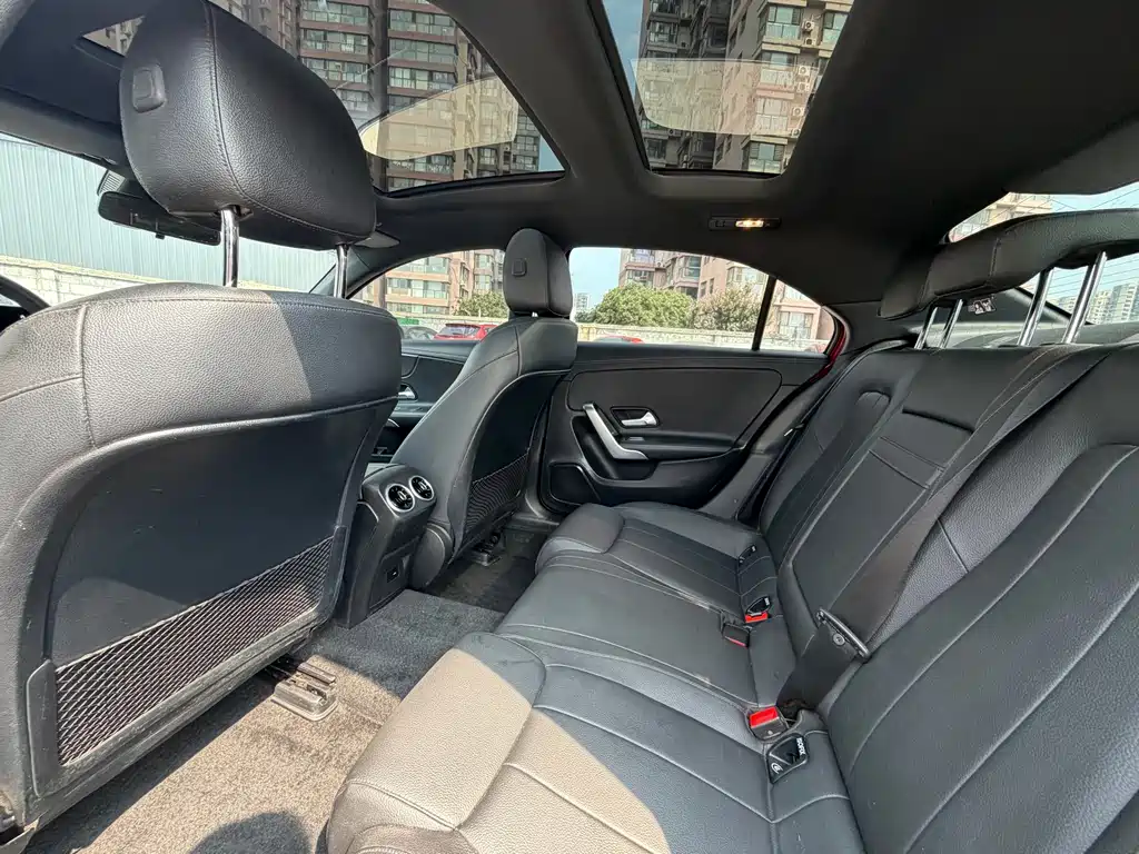 Mercedes-Benz A-Class — миниатюра 8