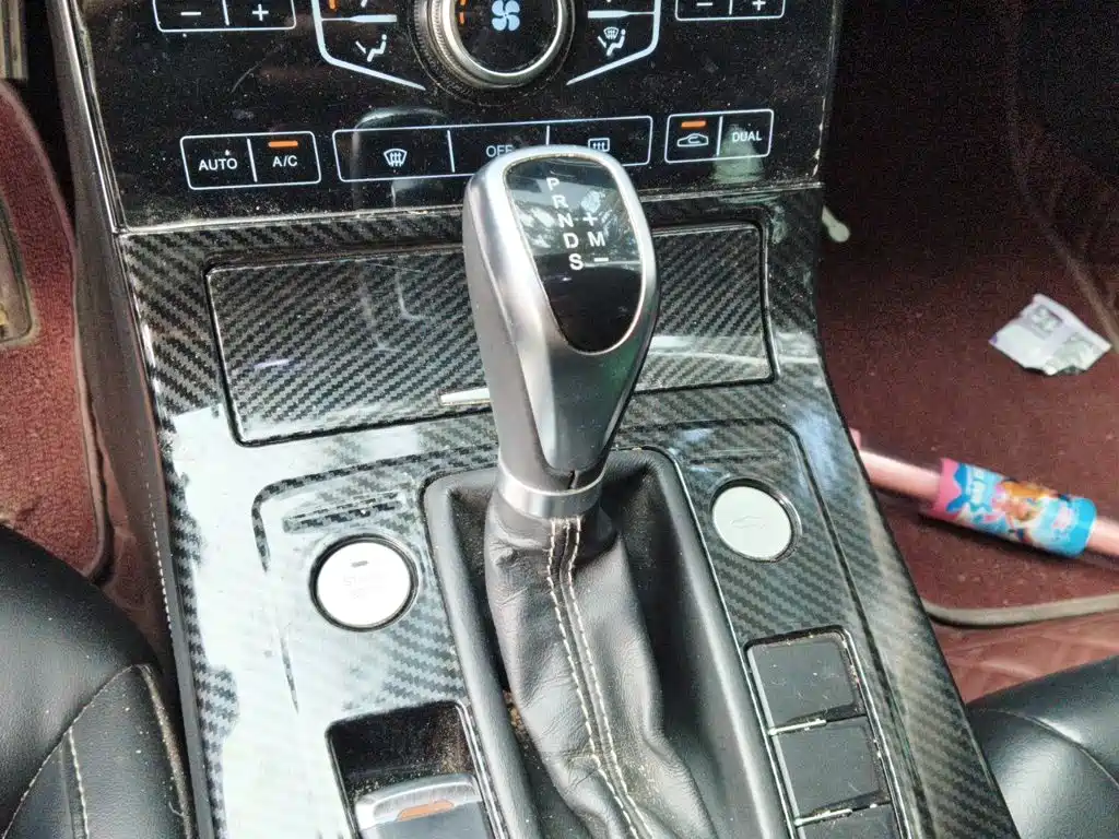 Hongqi Hongqi H5 — миниатюра 16