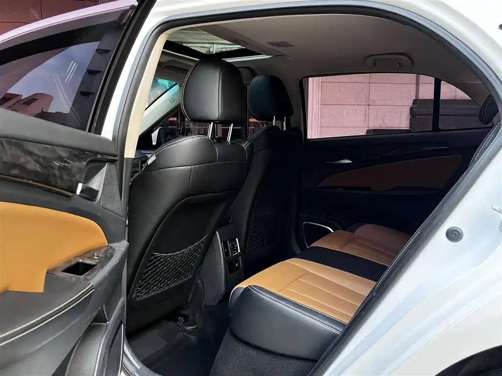BYD Qin NEV — миниатюра 12
