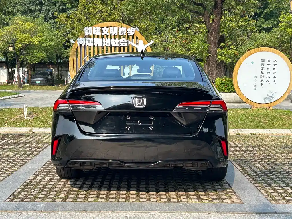 Honda Inspire — миниатюра 10
