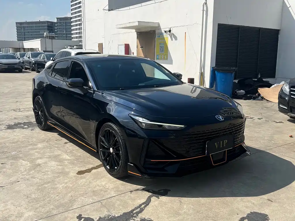 Changan UNI-V 2022 1.5T Sport