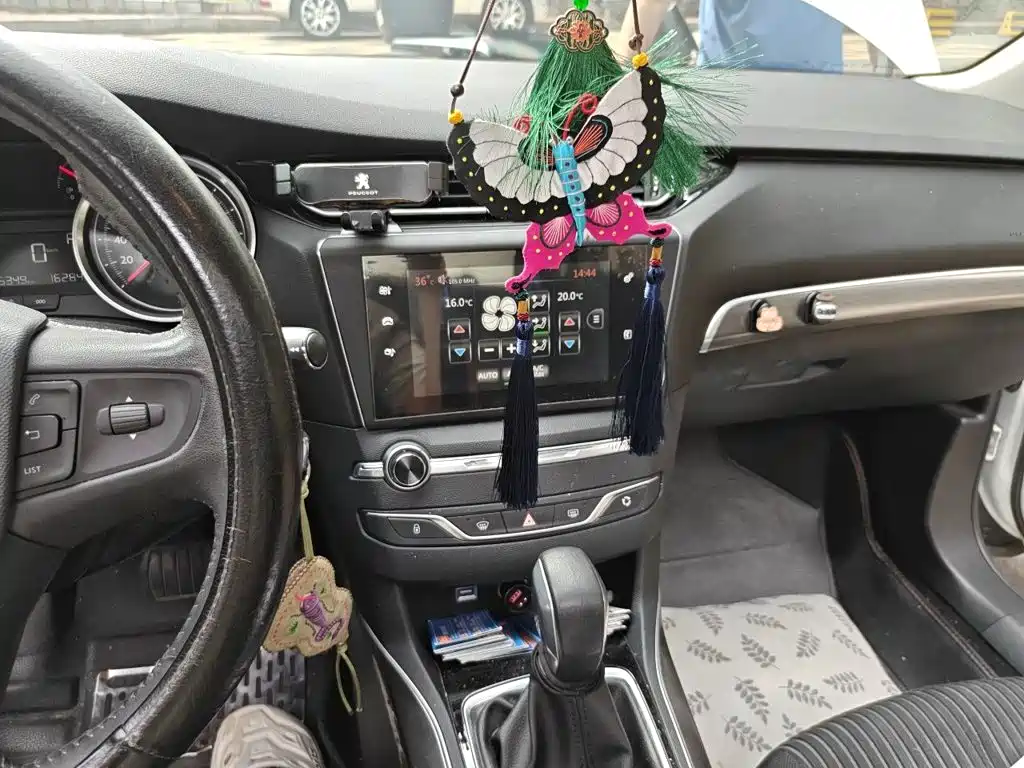 Peugeot 408 — миниатюра 14