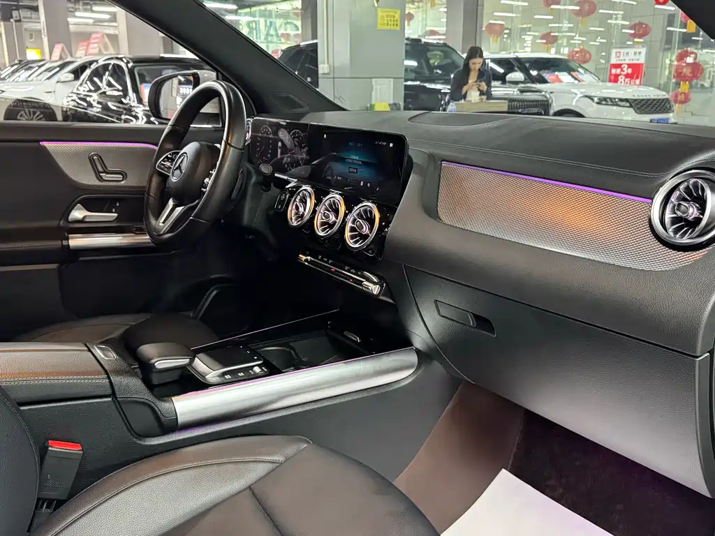 Mercedes-Benz GLA — миниатюра 17