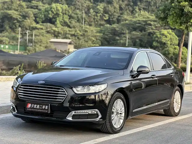 ford taurus