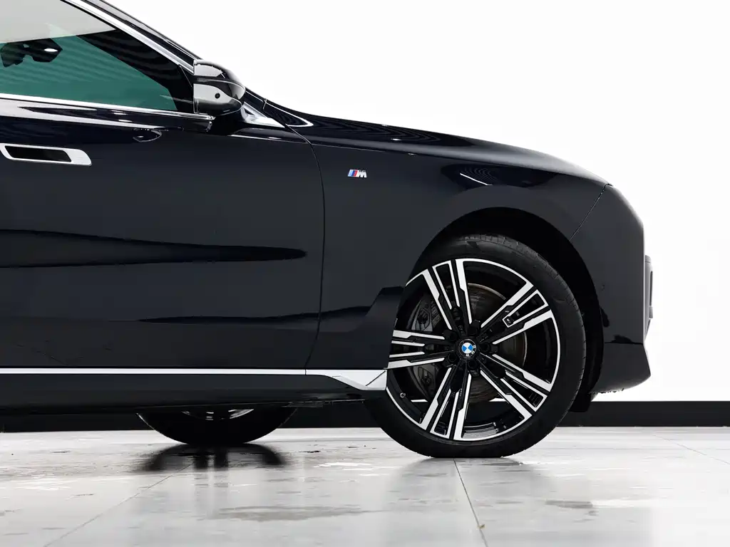 BMW 7 Series 7 2023 740Li Lead M Sport