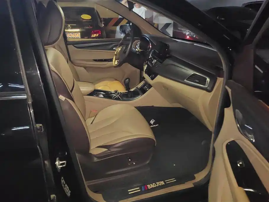 Baojun 730 2017 1.5T MT Premium 7 мест