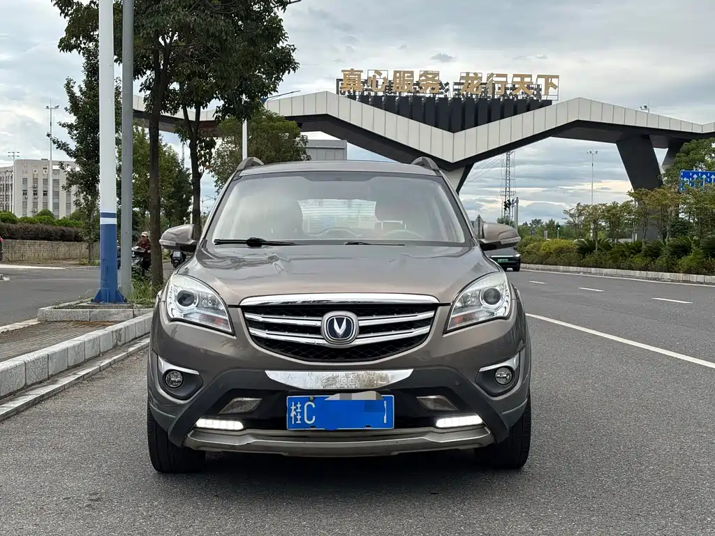 Changan CS35 — миниатюра 2