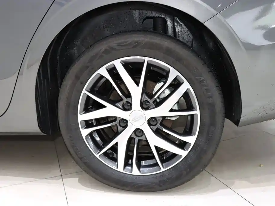 Geely Emgrand — миниатюра 19