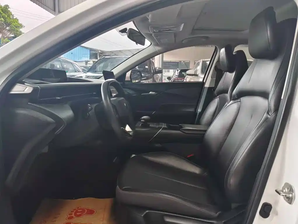 Changan Eado — миниатюра 4