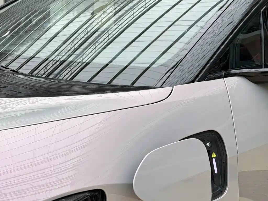 Lotus Eletre 2023 ELETRE S+