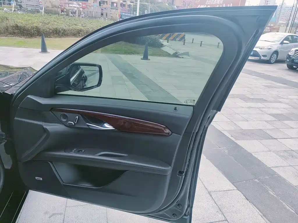 Cadillac CT6 — миниатюра 33