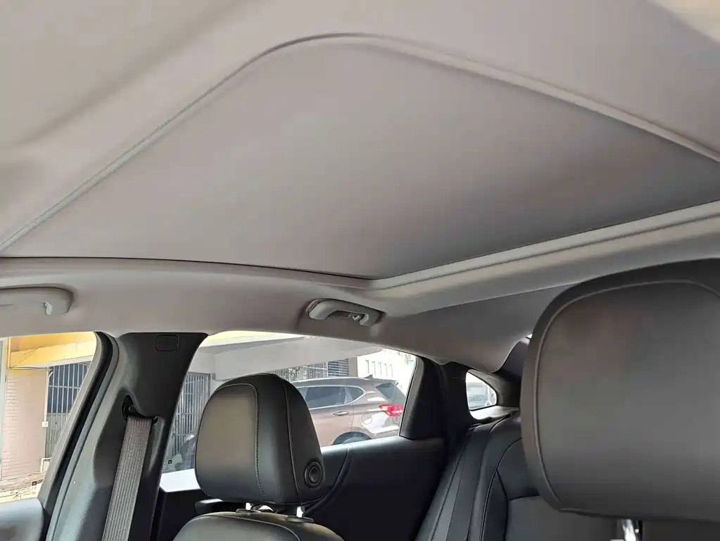 Chevrolet Malibu XL — миниатюра 9