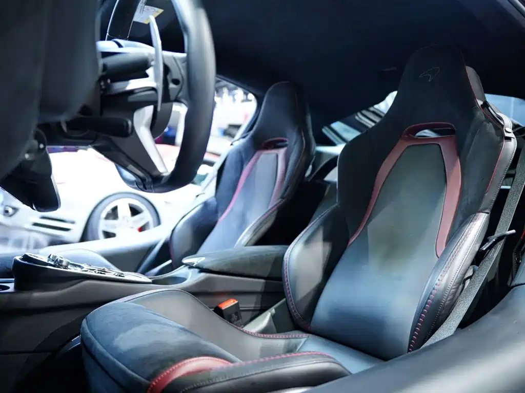 McLaren GT — миниатюра 10