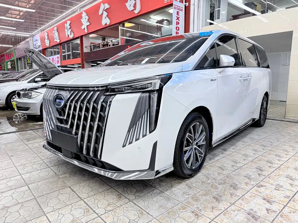 GAC M8