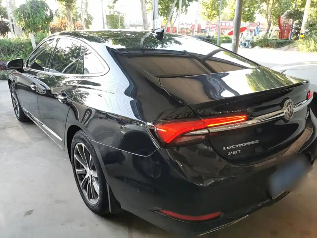 Buick LaCrosse — миниатюра 5