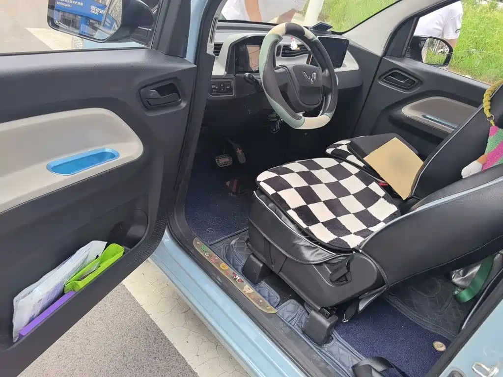 Wuling MINIEV — миниатюра 17