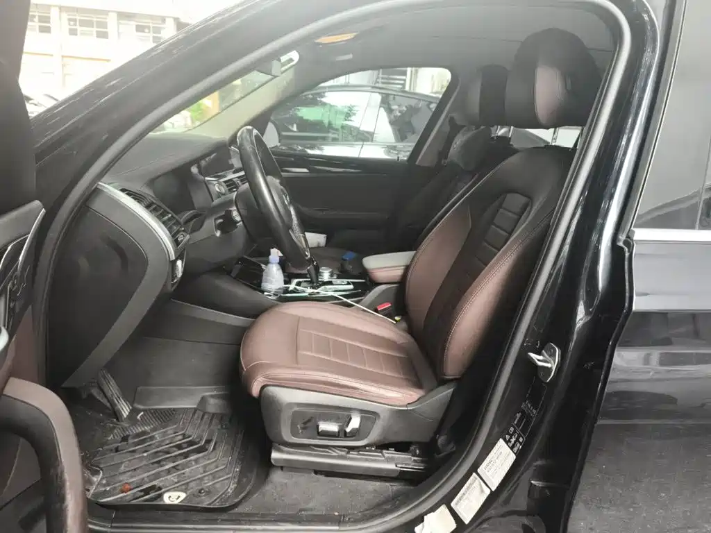 BMW X3 — миниатюра 8