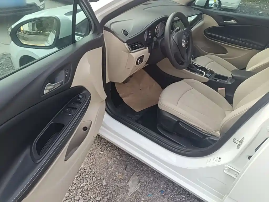 Buick Verano — миниатюра 16