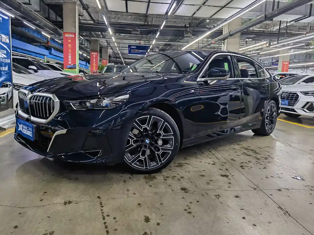 BMW 5 Series 2025
