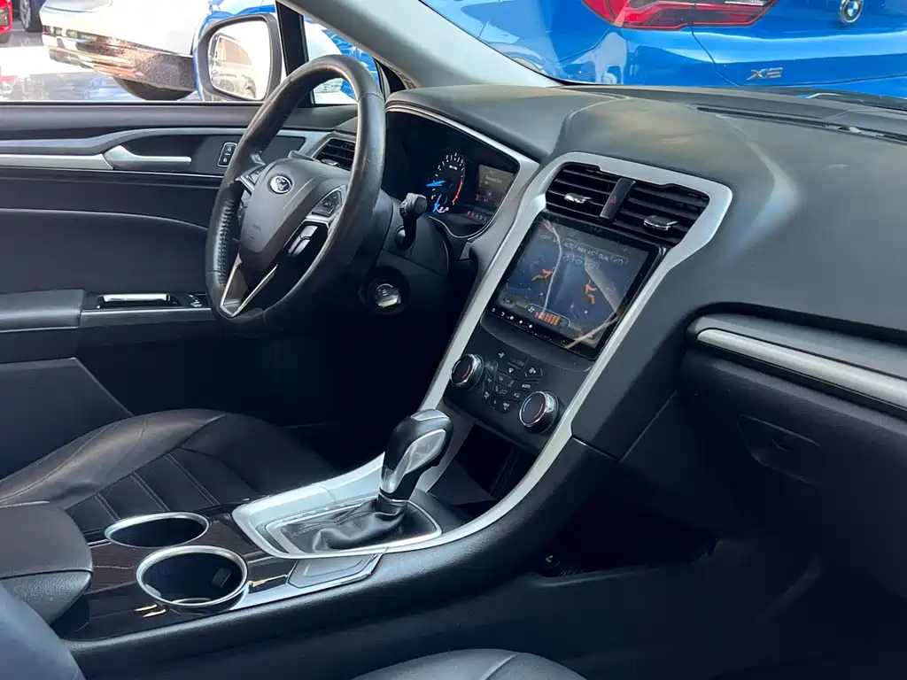 Ford Mondeo — миниатюра 28