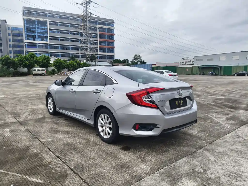 Honda Civic — миниатюра 4