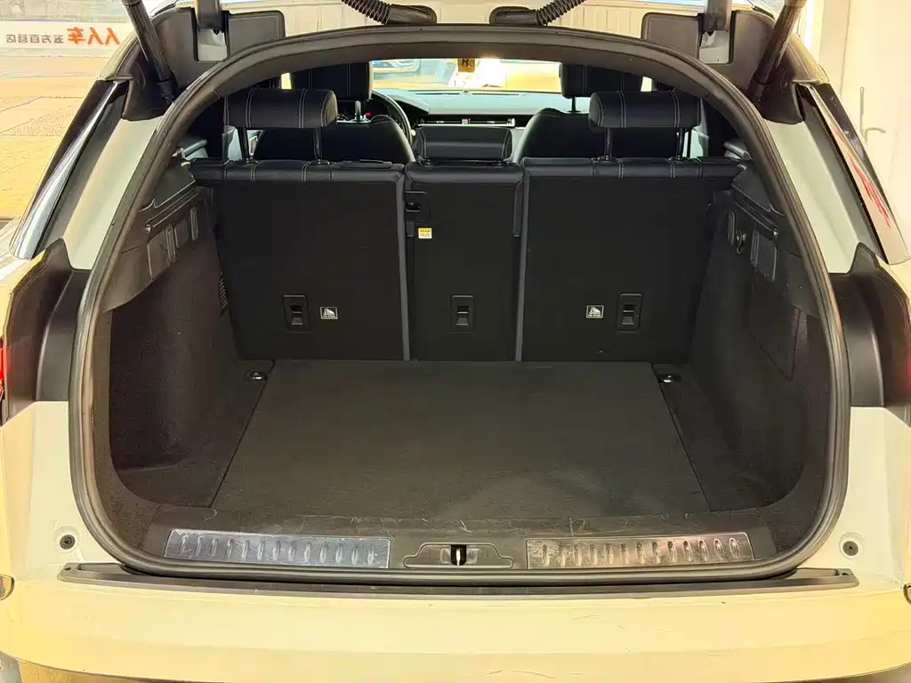 Land Rover Velar — миниатюра 20