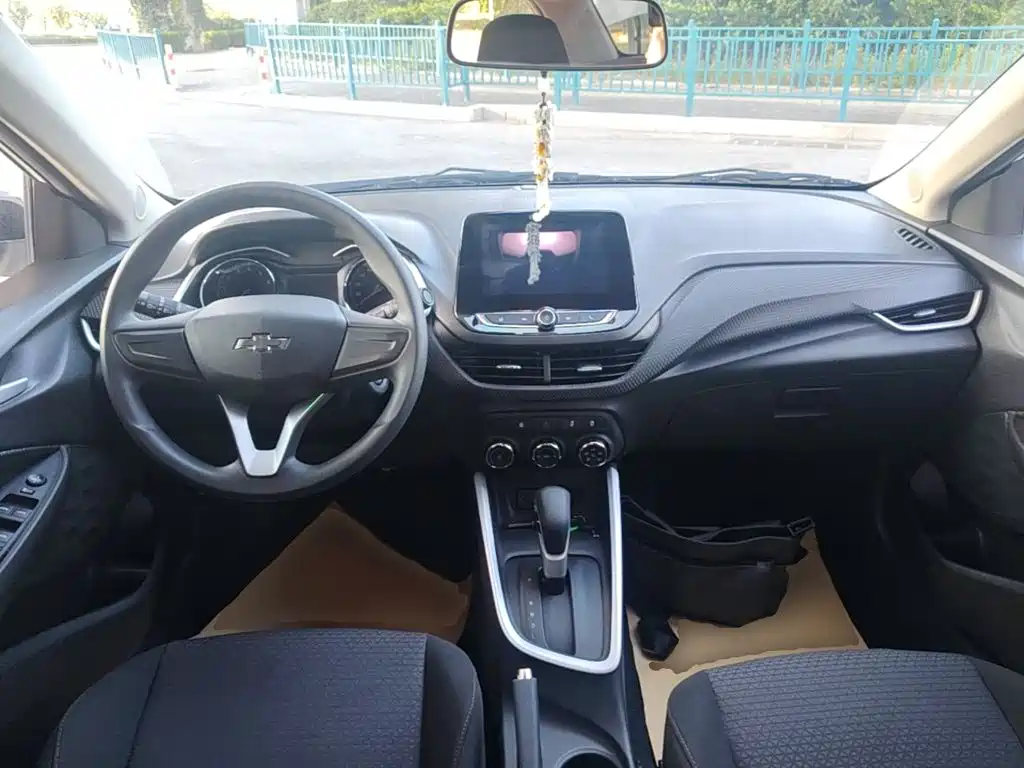 Chevrolet Cavalier — миниатюра 10