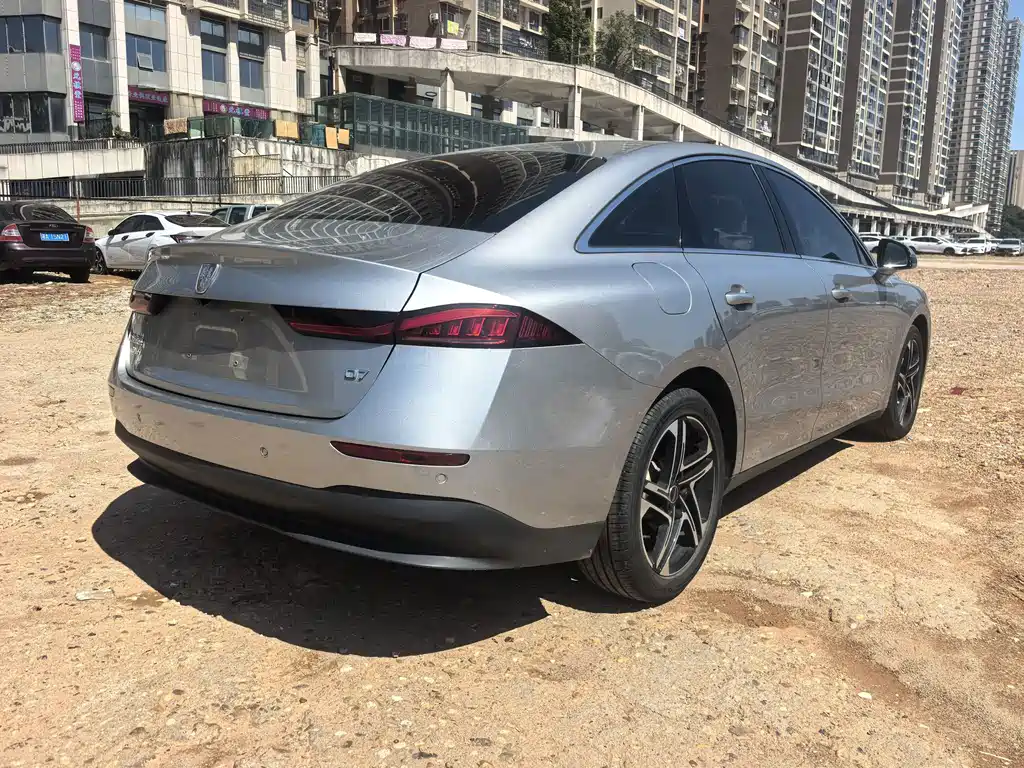Roewe D7 — миниатюра 5