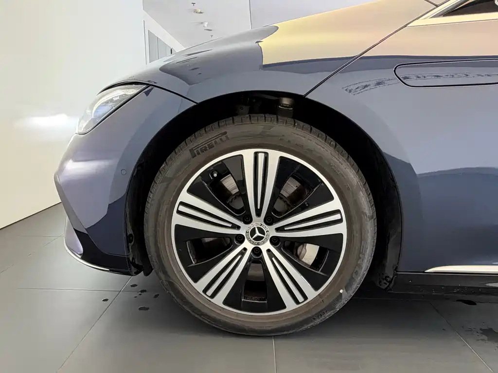 Mercedes-Benz EQE — миниатюра 9