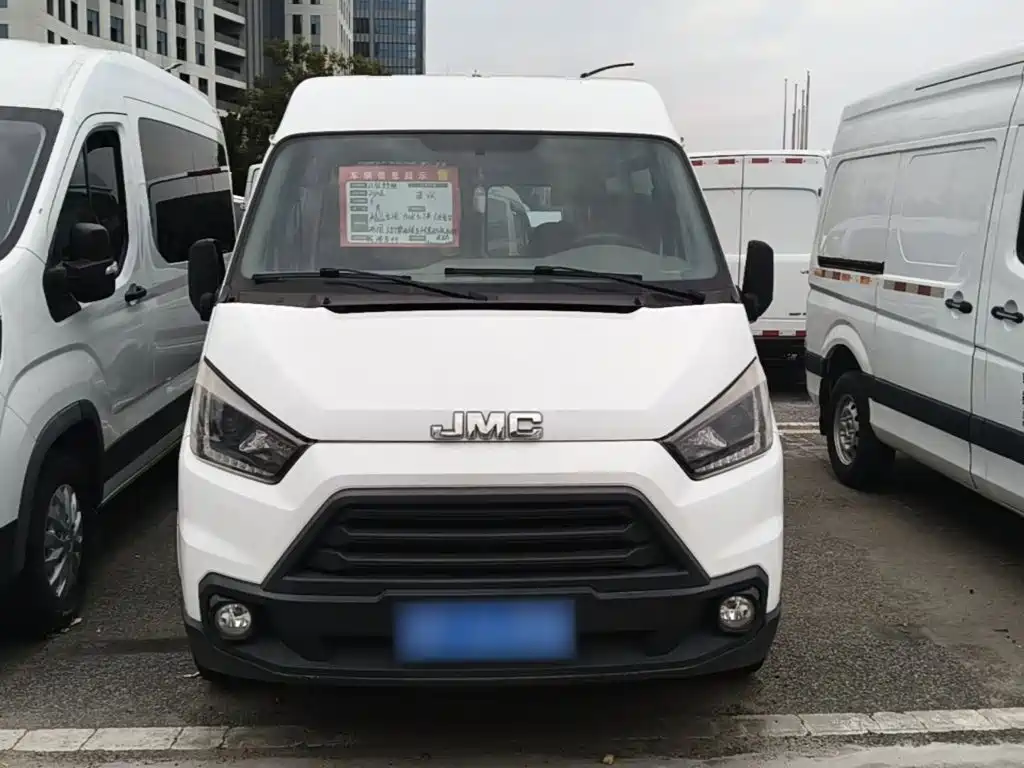 JMC Tesla — миниатюра 3