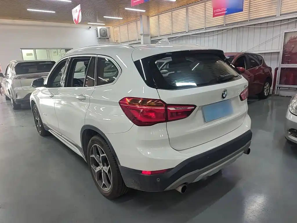 BMW X1 — миниатюра 5
