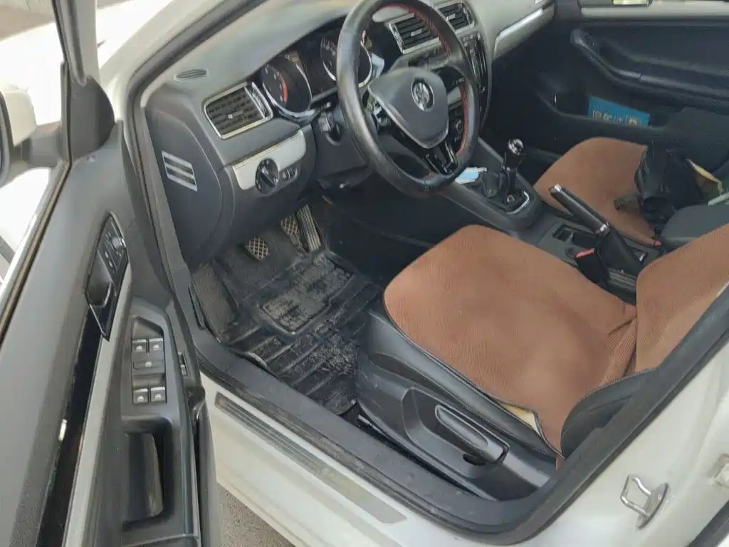 Volkswagen Sagitar — миниатюра 12