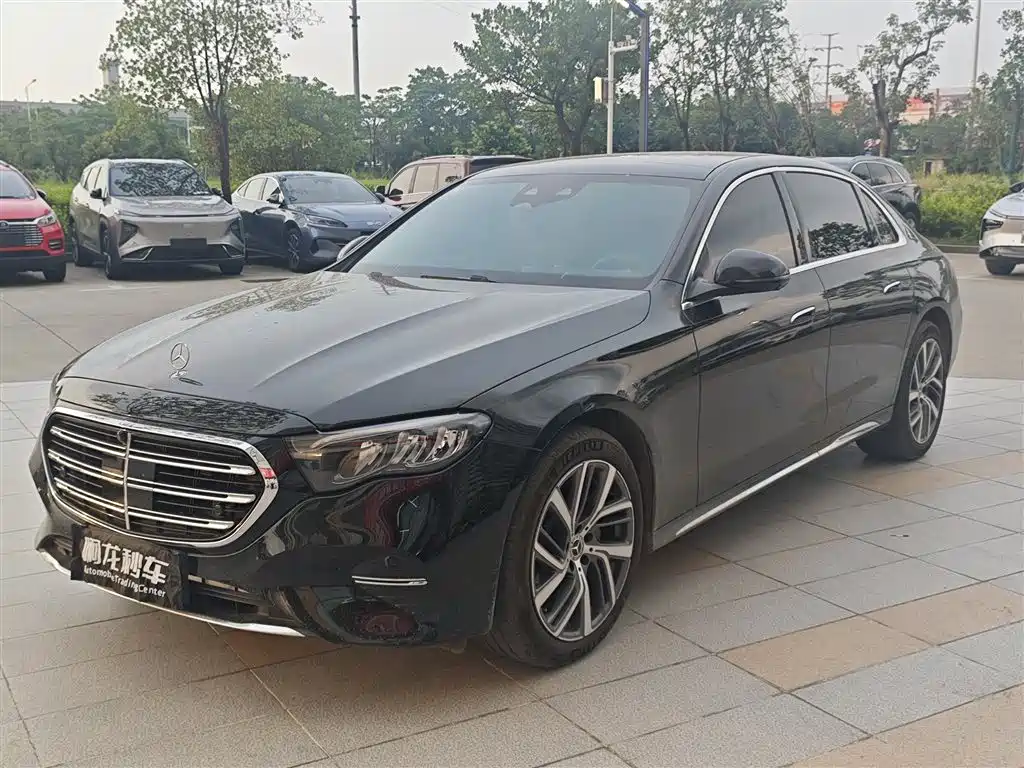 Mercedes-Benz E-Class 2025