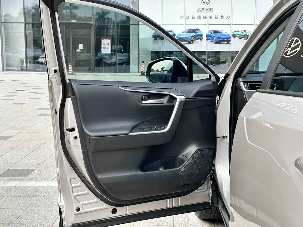 Toyota Wildlander — миниатюра 14
