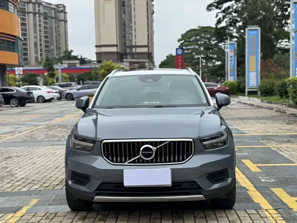 Volvo XC40 — миниатюра 2