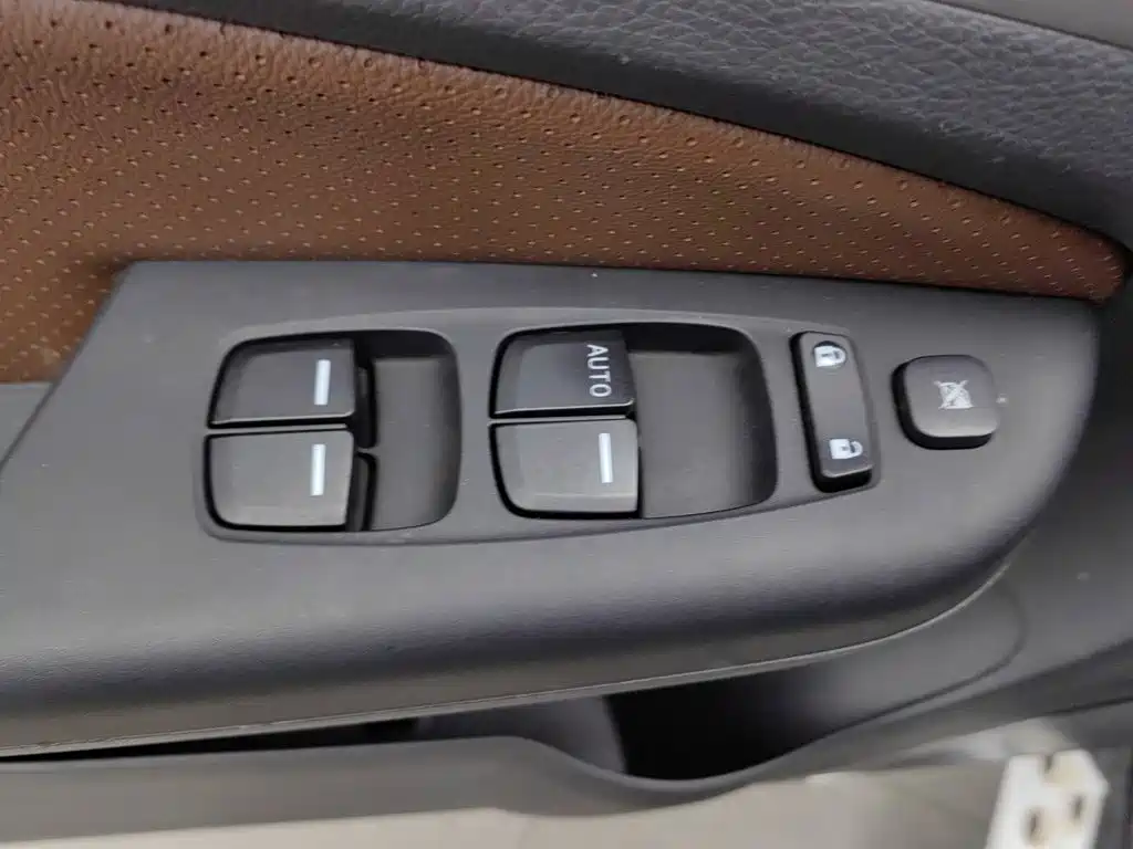 BYD S7 — миниатюра 9
