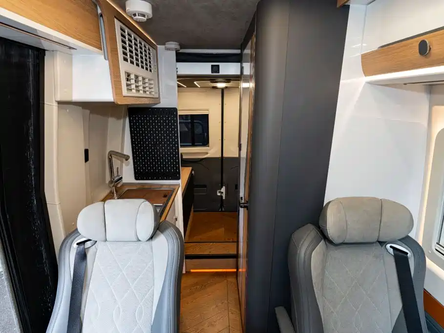 Mercedes-Benz Sprinter — миниатюра 23