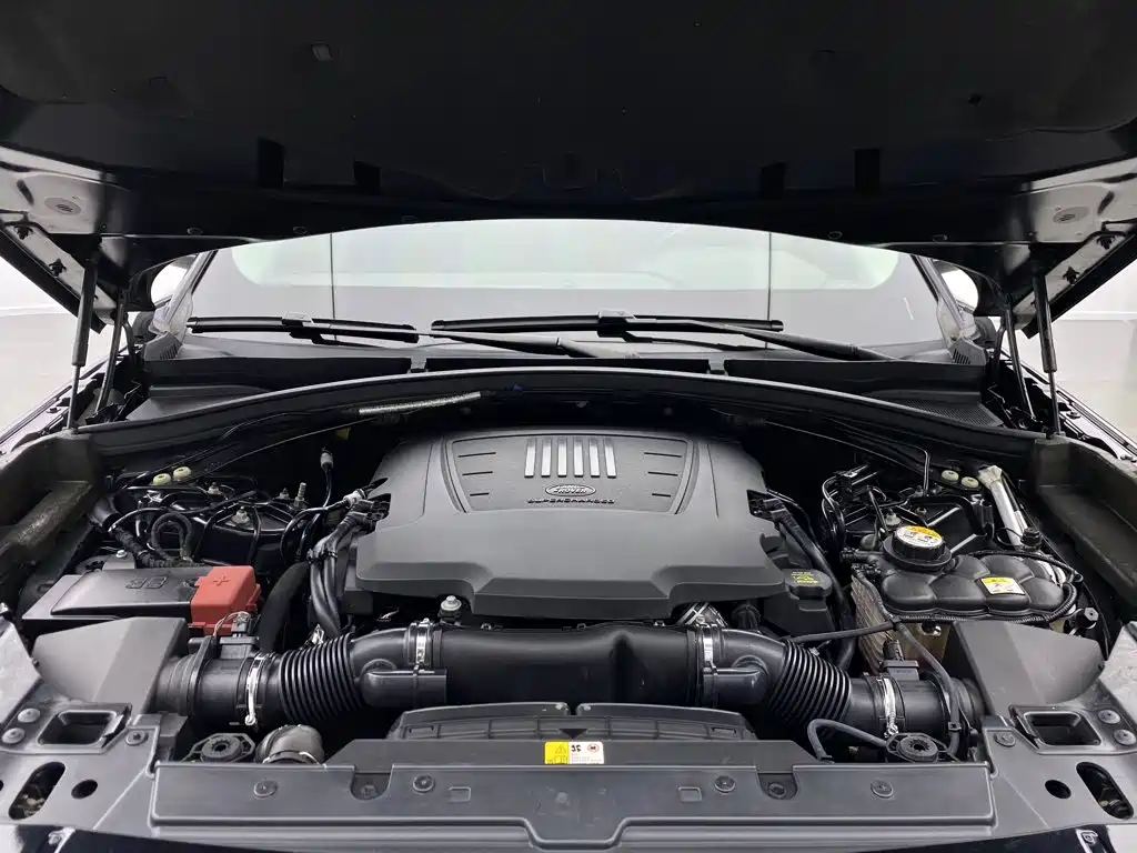 Land Rover Velar — миниатюра 9
