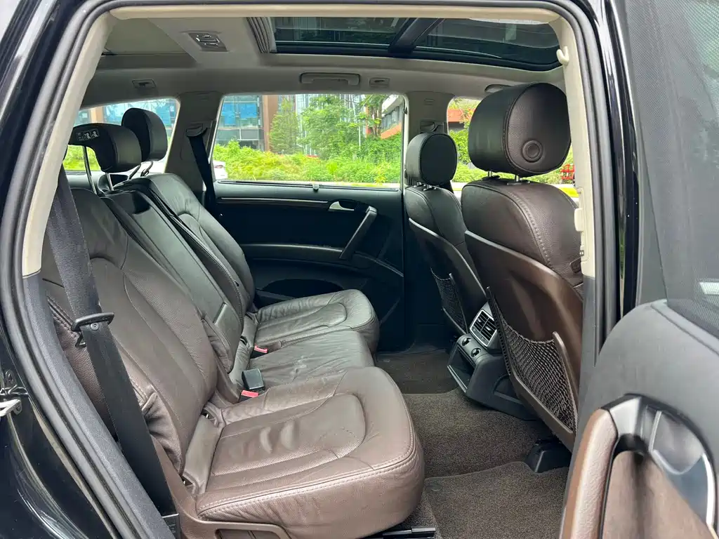 Audi Q7 — миниатюра 16