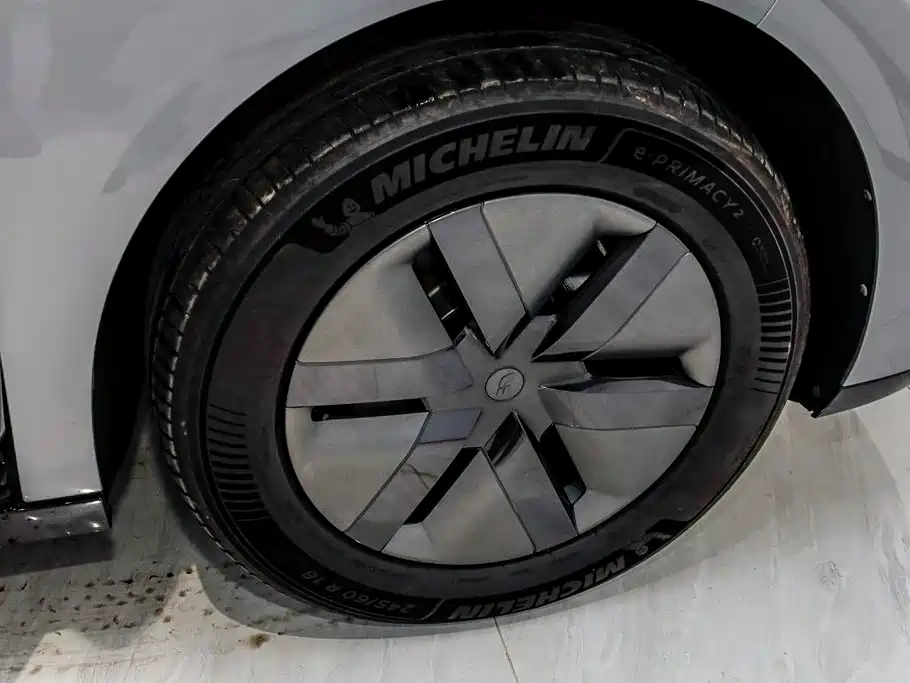 Li Auto Li MEGA — миниатюра 36
