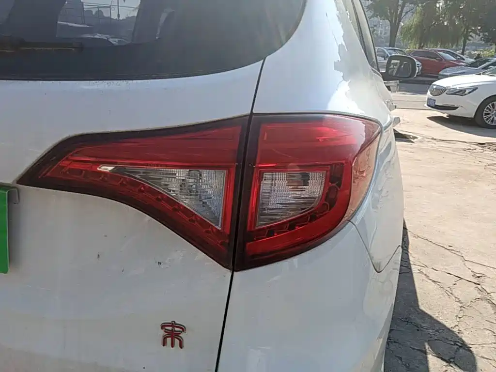 BYD Song — миниатюра 8