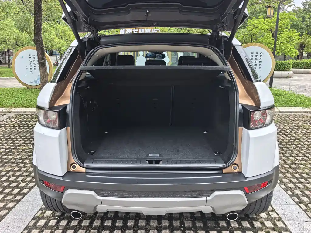 Land Rover Evoque — миниатюра 11