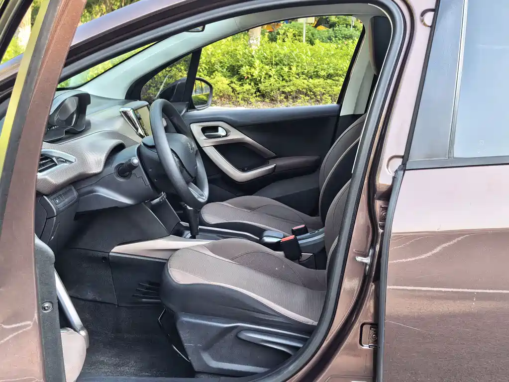 Peugeot 2008 — миниатюра 11