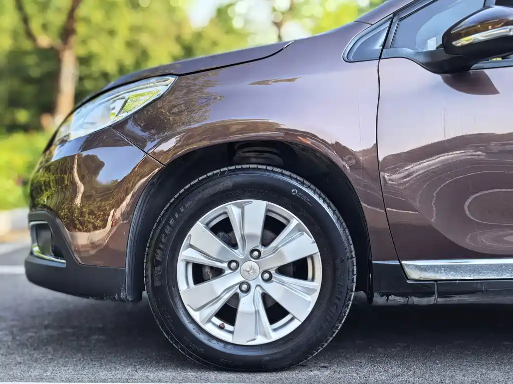 Peugeot 2008 — миниатюра 10