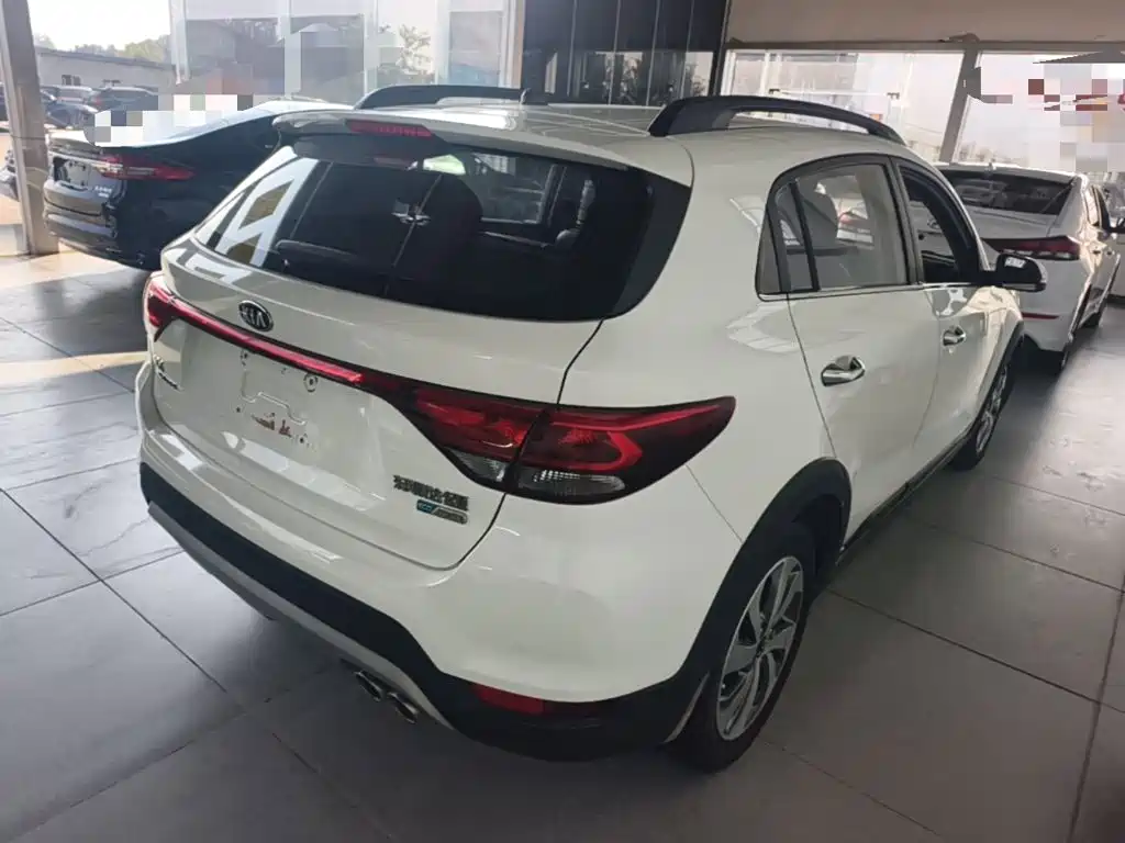 Kia KX Cross — миниатюра 7