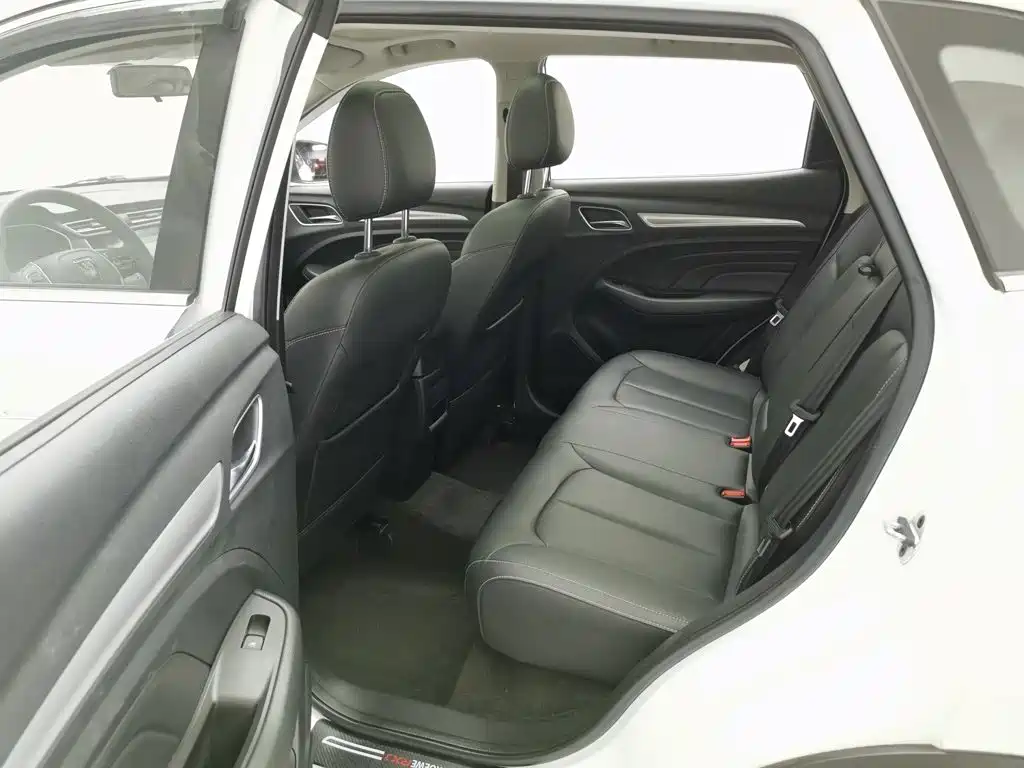 Roewe RX3 — миниатюра 15