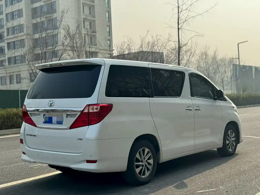 Toyota Alphard 2012 3.5L Luxury